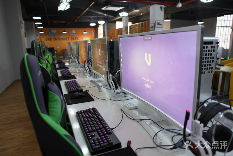 昆明壹格網咖中央空調項目